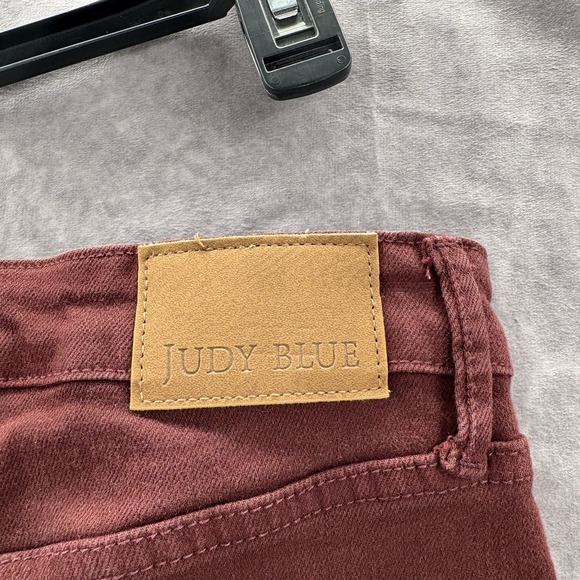 Judy Blue Jeans Women's 11/30 Burgundy Garment Dyed High Waist Wide Leg Crop - Picture 4 of 6